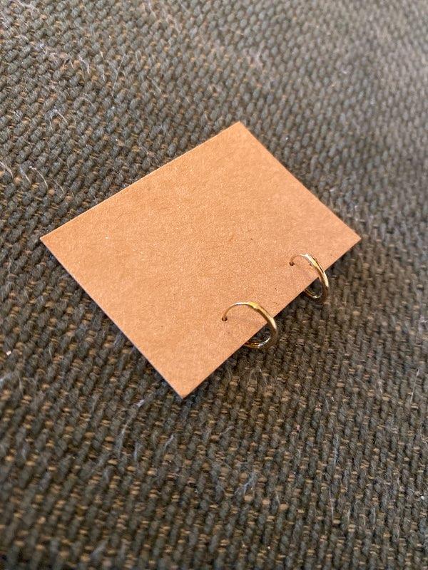 Eyrnalokkar litlir hringir